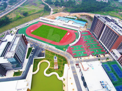 廣州科技學院茂名校區(qū)格力中央空調安裝案例.png